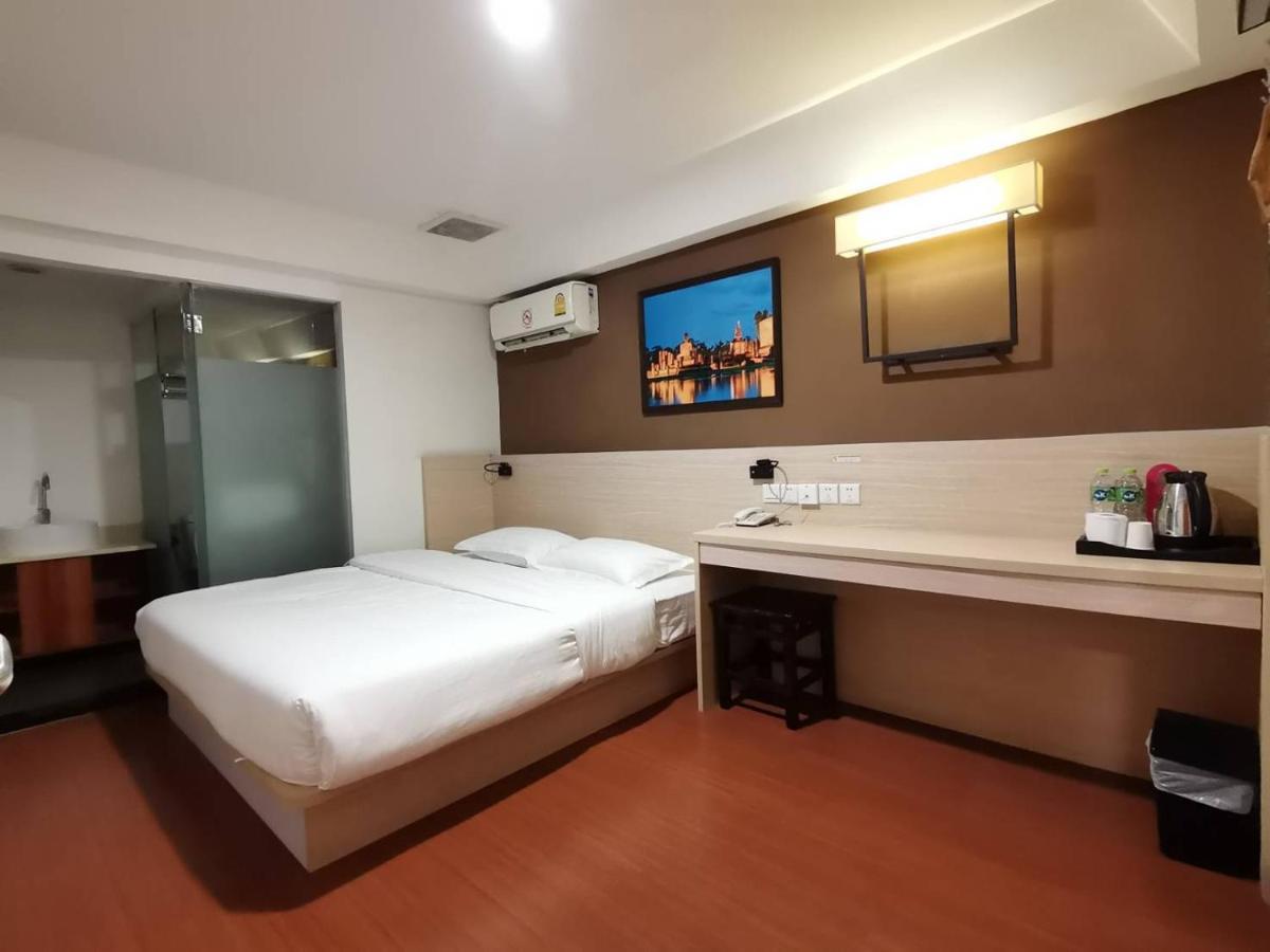 Chiang Roi 7 Days Inn Чіангмай Екстер'єр фото