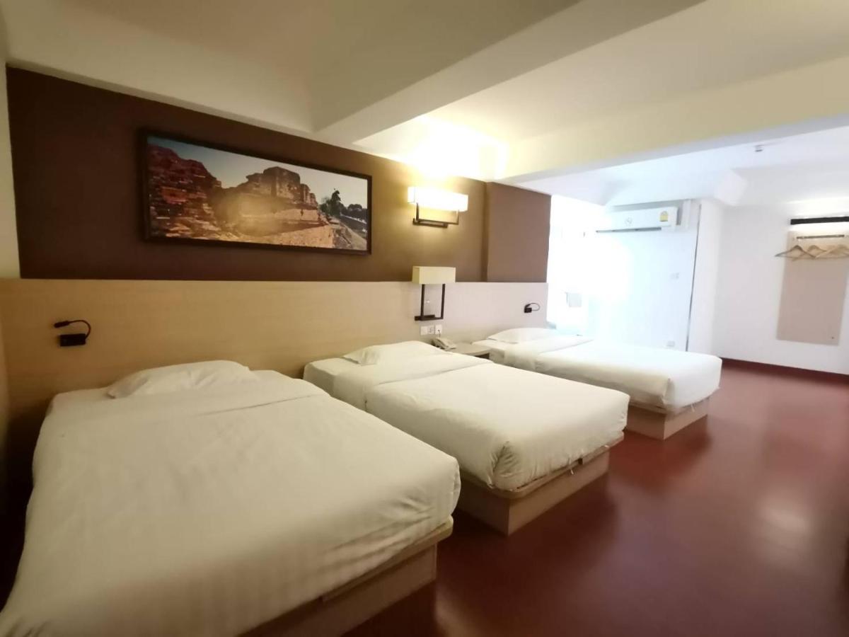 Chiang Roi 7 Days Inn Чіангмай Екстер'єр фото